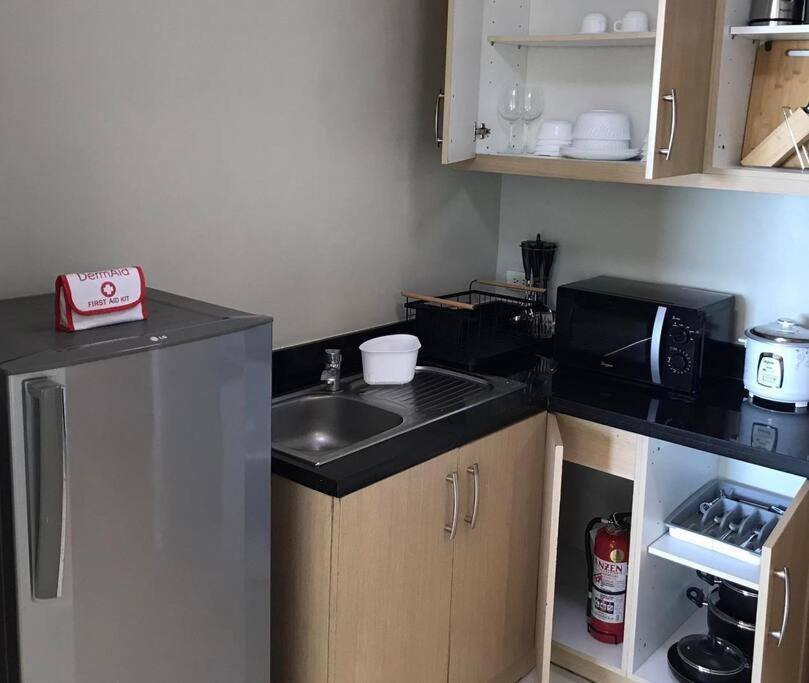 Spacious Bgc 2 Bedroom With A View Manila Esterno foto